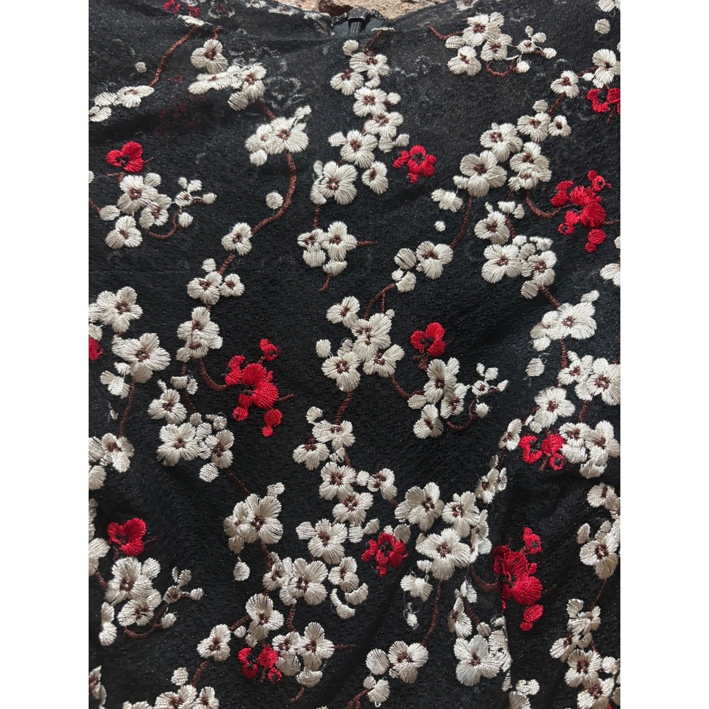 David Meister Falling Petal‎ Embroidered Sheath Dress Black Red White Size 0 - Picture 6 of 9